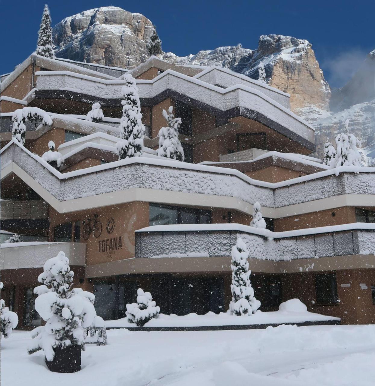 Hotel Tofana San Cassiano  Exterior photo
